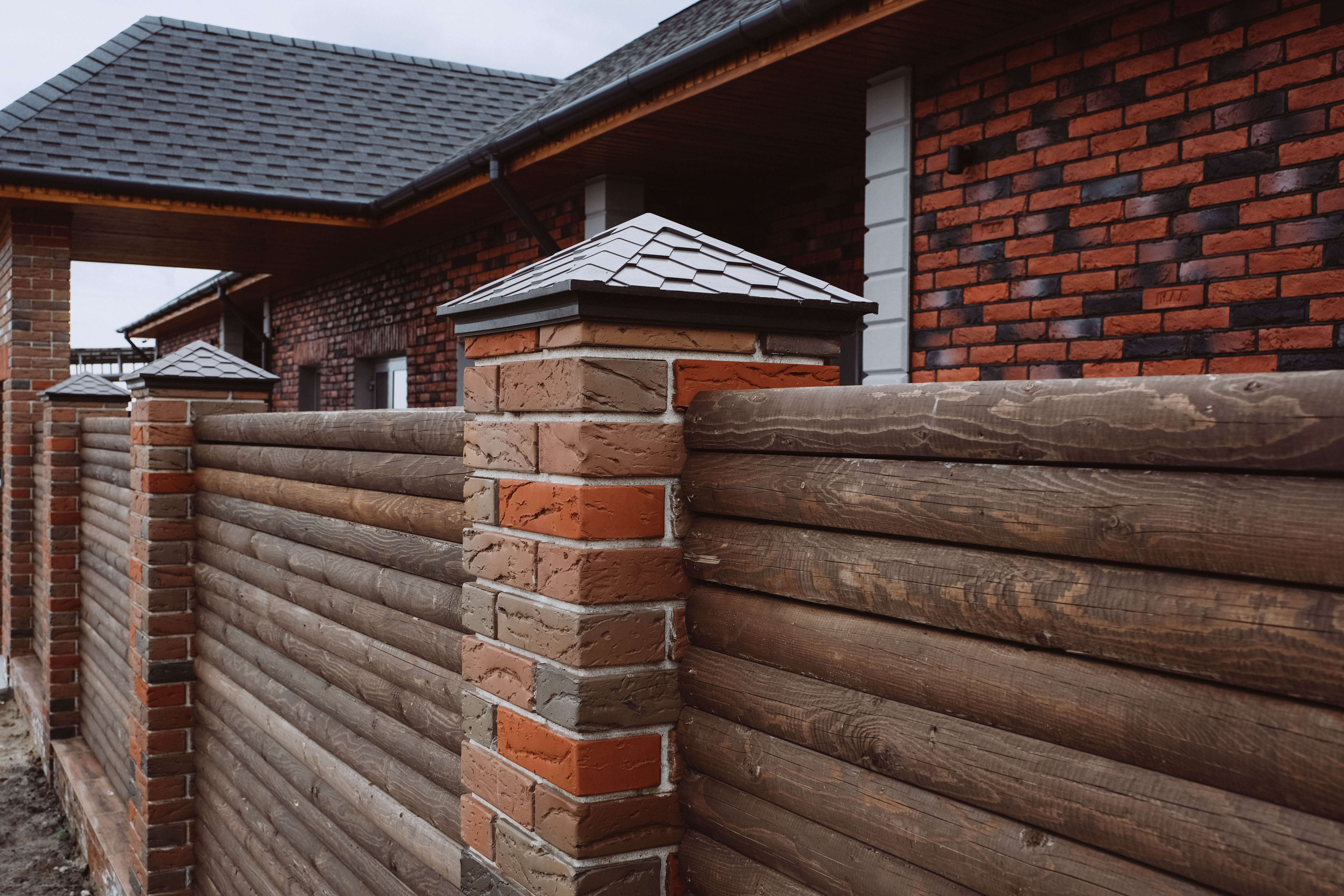 Колпак Zking Эверест Коричневый на столб 1.5х1.5 кирпича (390х390мм) в Севастополе фото