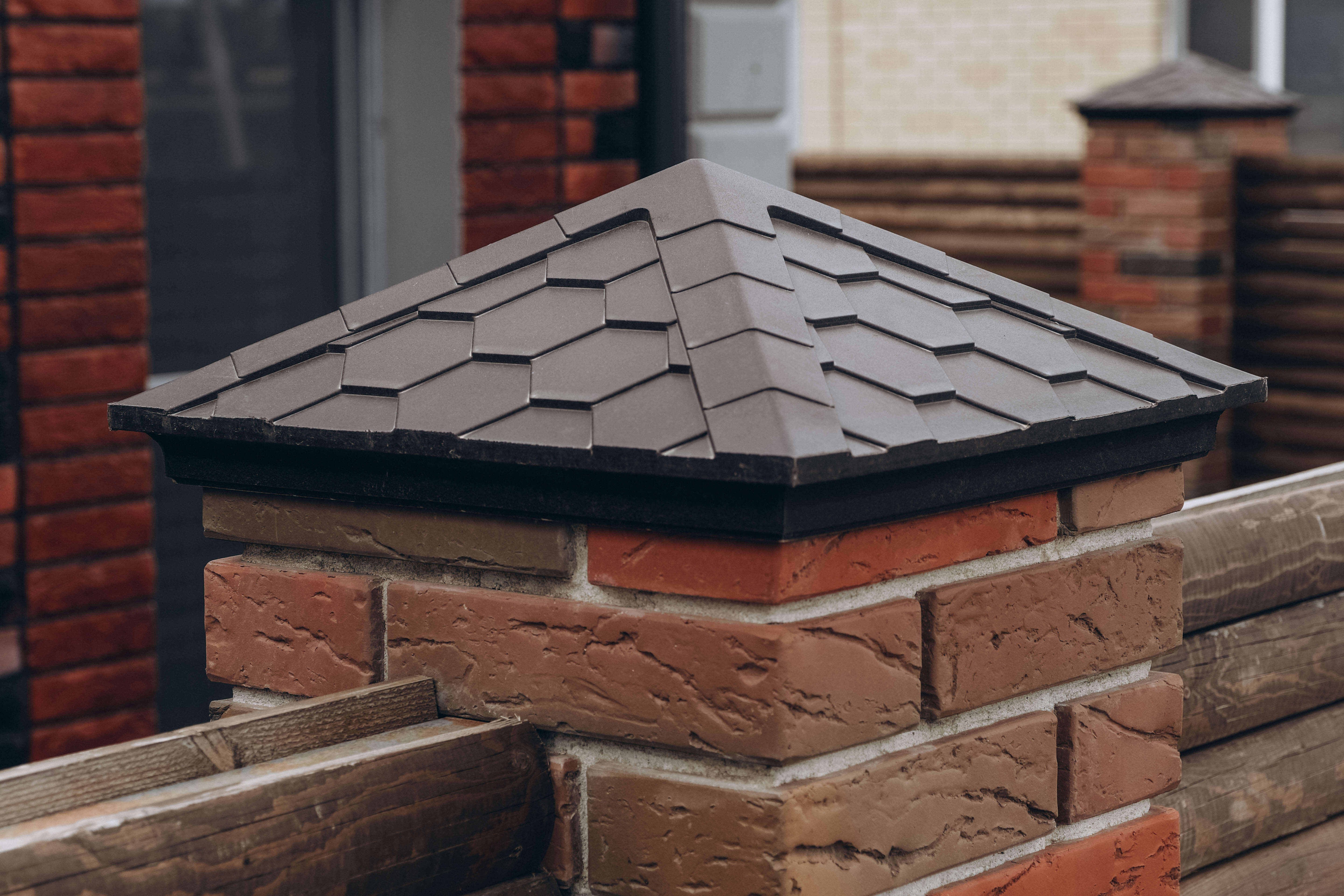 Колпак Zking Эверест Коричневый на столб 1.5х1.5 кирпича (390х390мм) в Севастополе фото